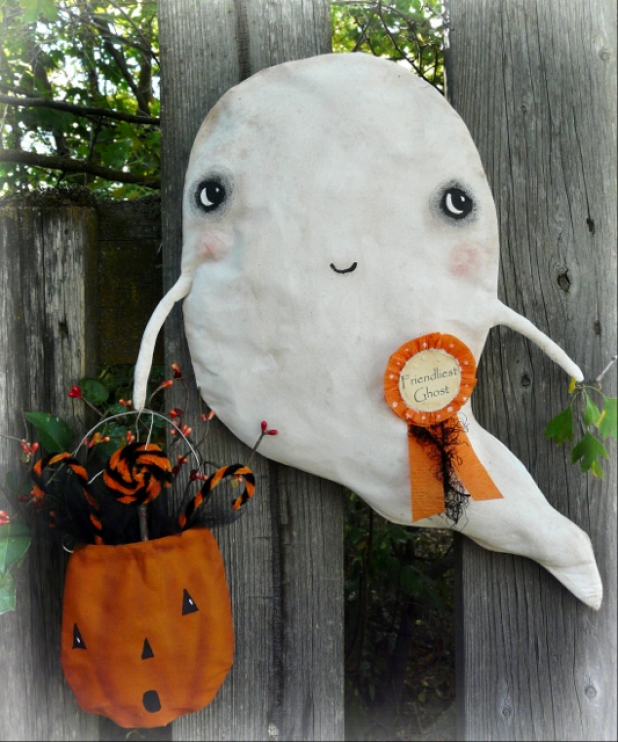 Goblins, ghouls and Ghosts.. oh My pattern prim doll