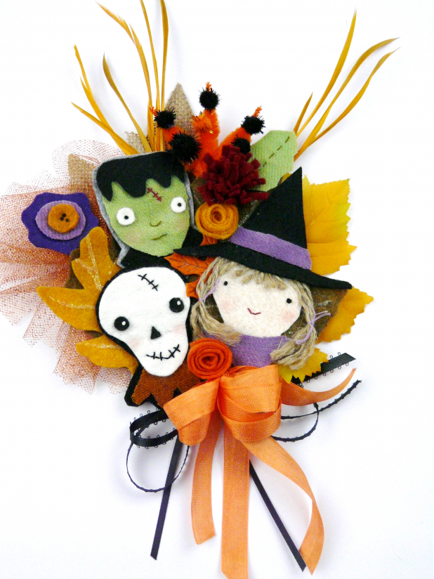 Halloween wool wreath and corsage