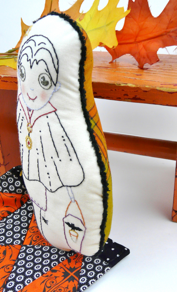 Halloween Dracula embroidery doll and mini Quilt pattern