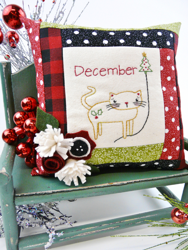 kitty cat christmas december balloon embroidery pattern