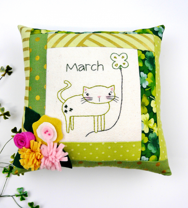 Shamrock cat pillow felt flowers pattern