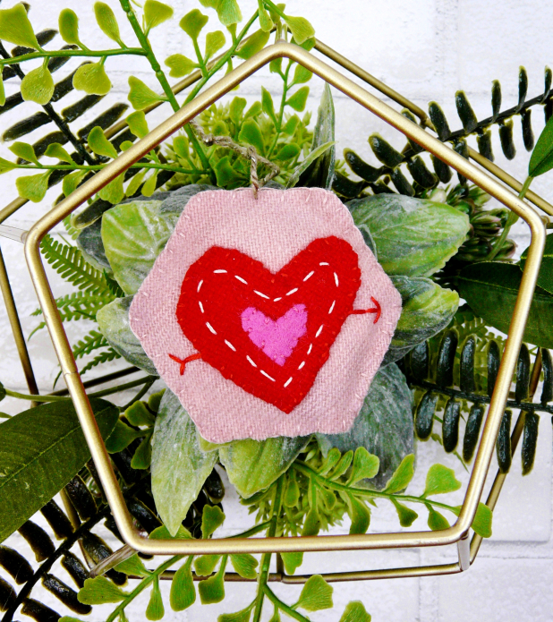 Sweet Valentine wool Ornaments Pattern 429