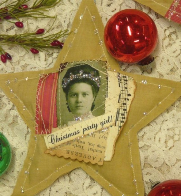 PRIMITIVE CHRISTMAS STOCKING, MITTENS, AND STARS PATTERN