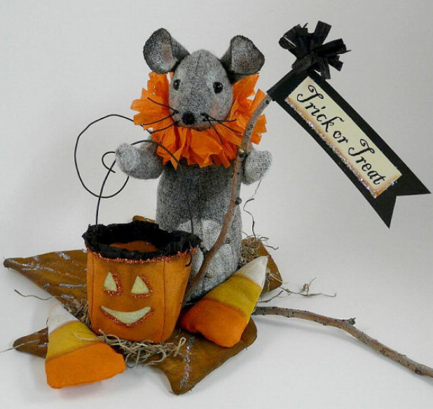 Trick or Treating Mouse and Lantern pattern banner