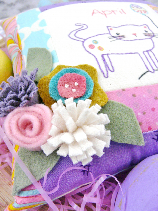 Easter cat kitten balloon celebrates april design