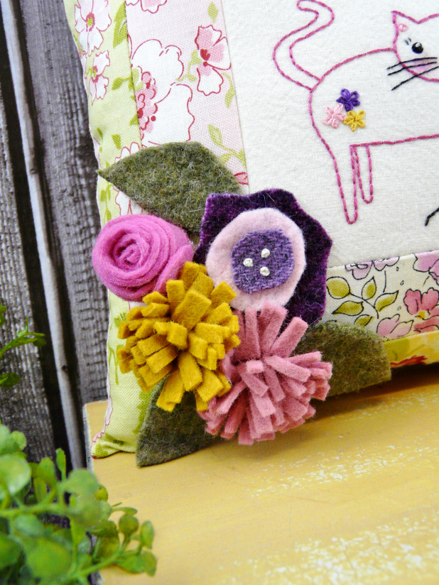 may month hand embroidery balloon pattern