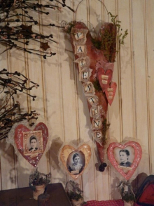 Primitive "Valentine" heart-love me pattern