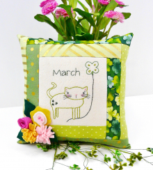 Shamrock cat pillow felt flowers pattern