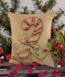 "For Santa" Mouse Stitchery pattern candy cane