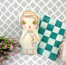 Sweet big eyed dolly- embroidery doll and mini Quilt pattern, #420 big eyed pocket doll hand embroidery pattern